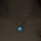 Glowing Discoloration Moon Chain Necklace