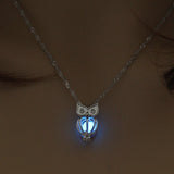 Glowing Discoloration Moon Chain Necklace