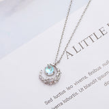 Glowing Discoloration Moon Chain Necklace